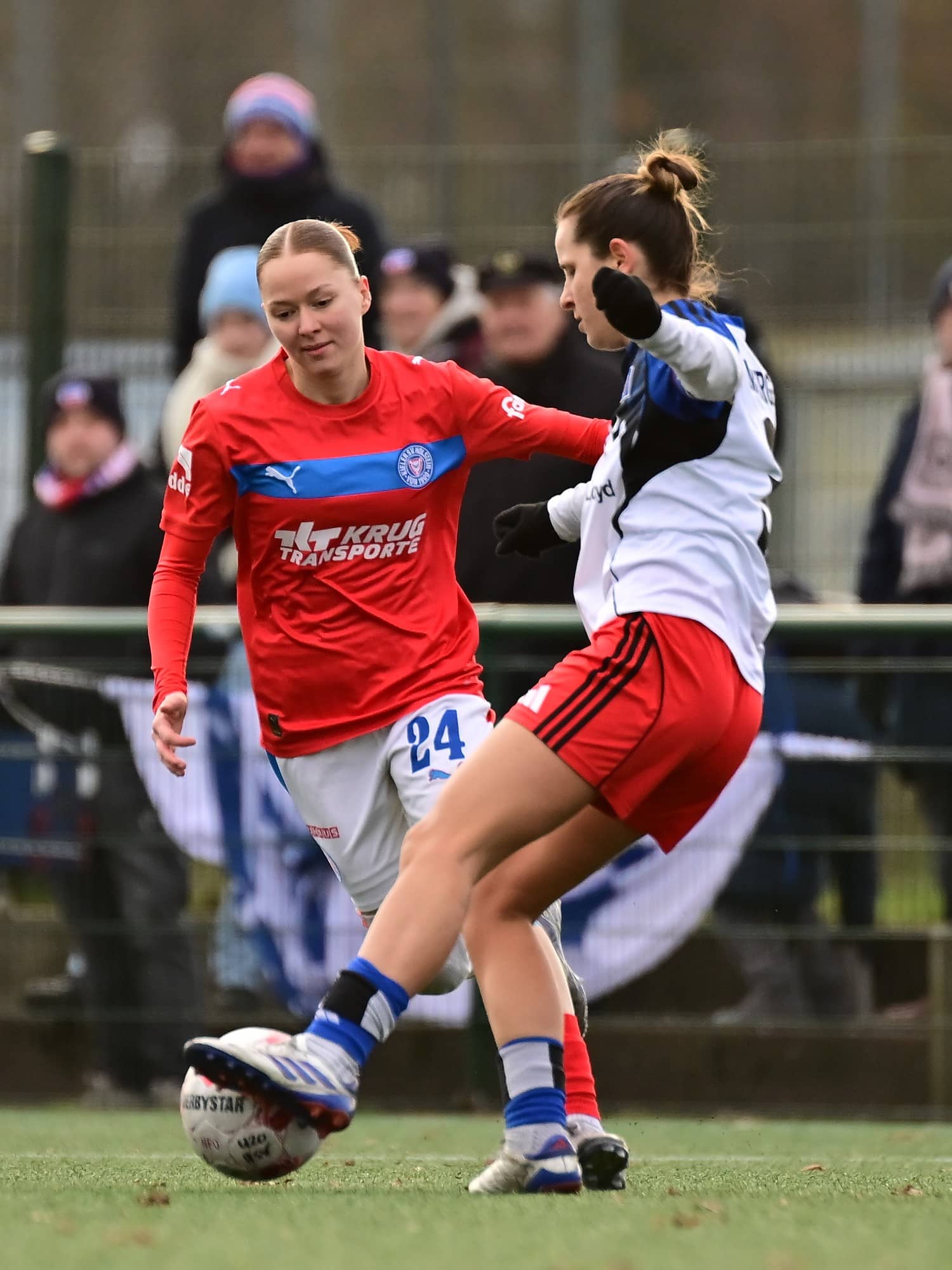 Fußball I Frauen I Saison 2025-2026 I Regionalliga Nord I 11. Spieltag I Hamburger SV U20 - Holstein Kiel