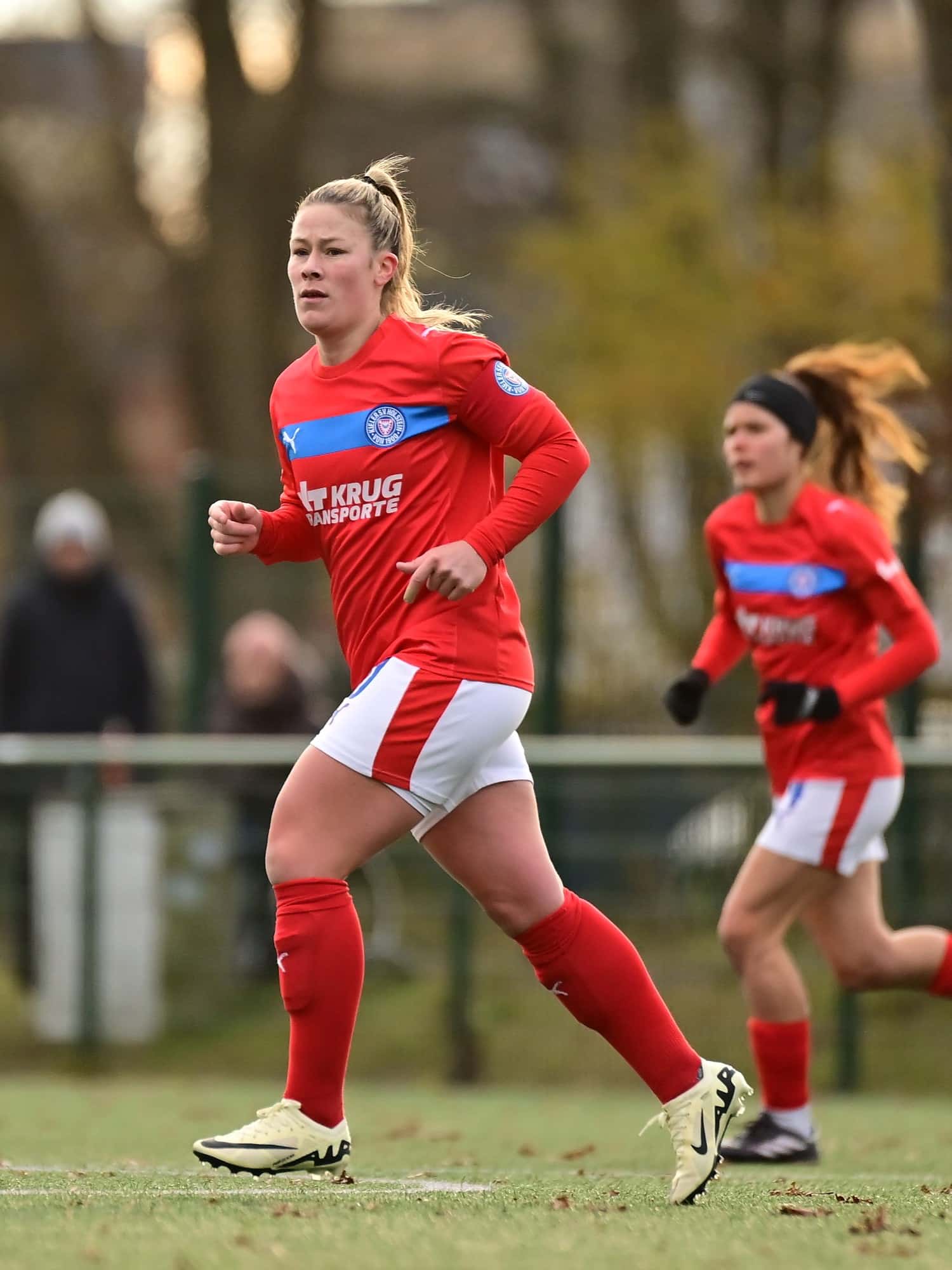 Fußball I Frauen I Saison 2025-2026 I Regionalliga Nord I 11. Spieltag I Hamburger SV U20 - Holstein Kiel