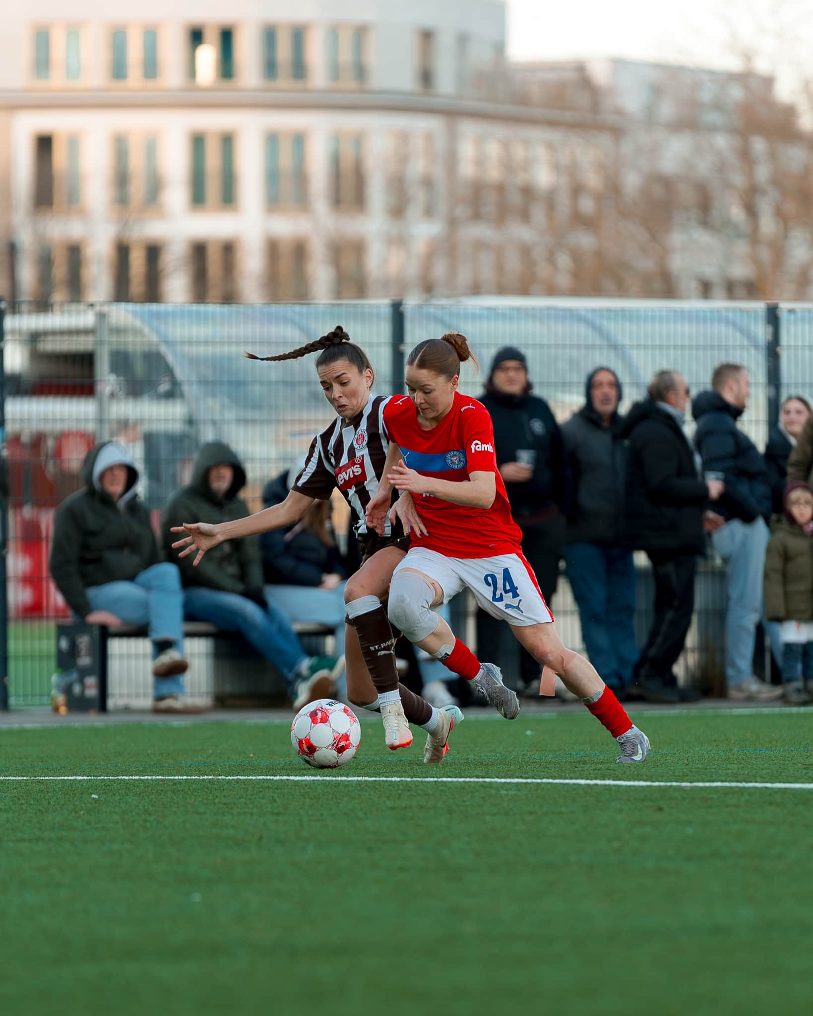 Holstein Women - FC.ST.Pauli -18