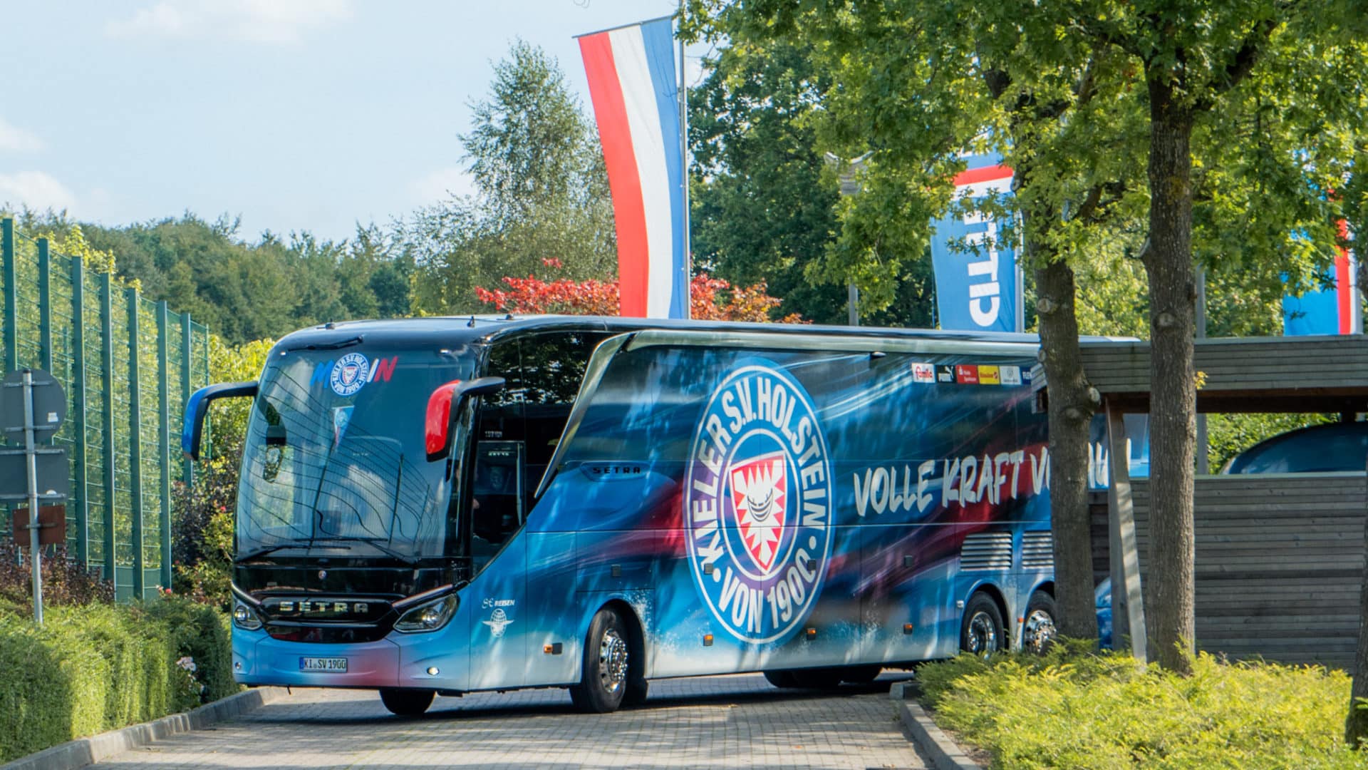 Neuer Mannschaftsbus für unsere Störche.