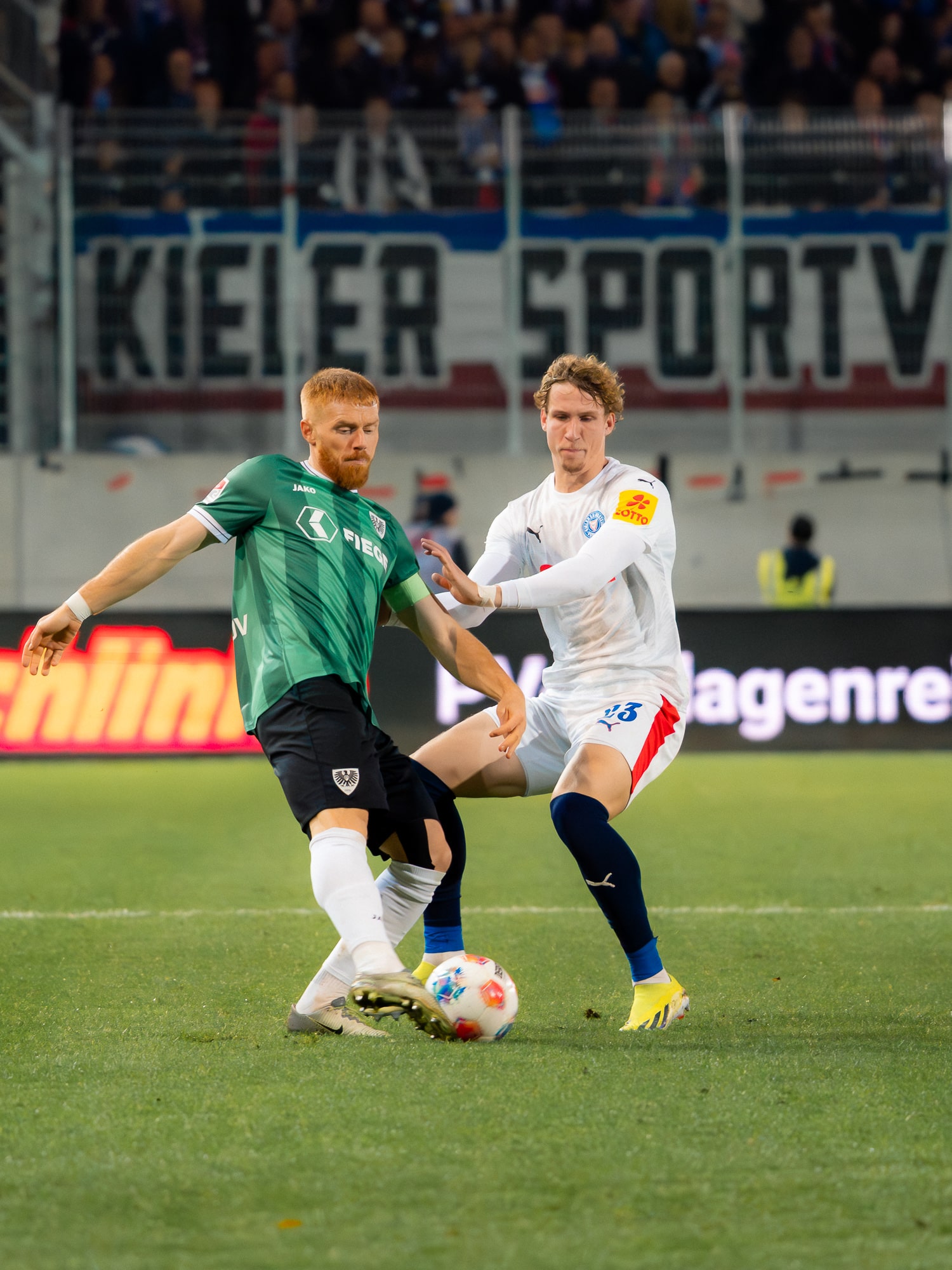 SC Preußen Münster gegen KSV Holstein am 31. Oktober 2025 im LVM-Preußenstadion, Münster. Anstoß 18:30 Uhr, 2. Bundesliga, 11. Spieltag.