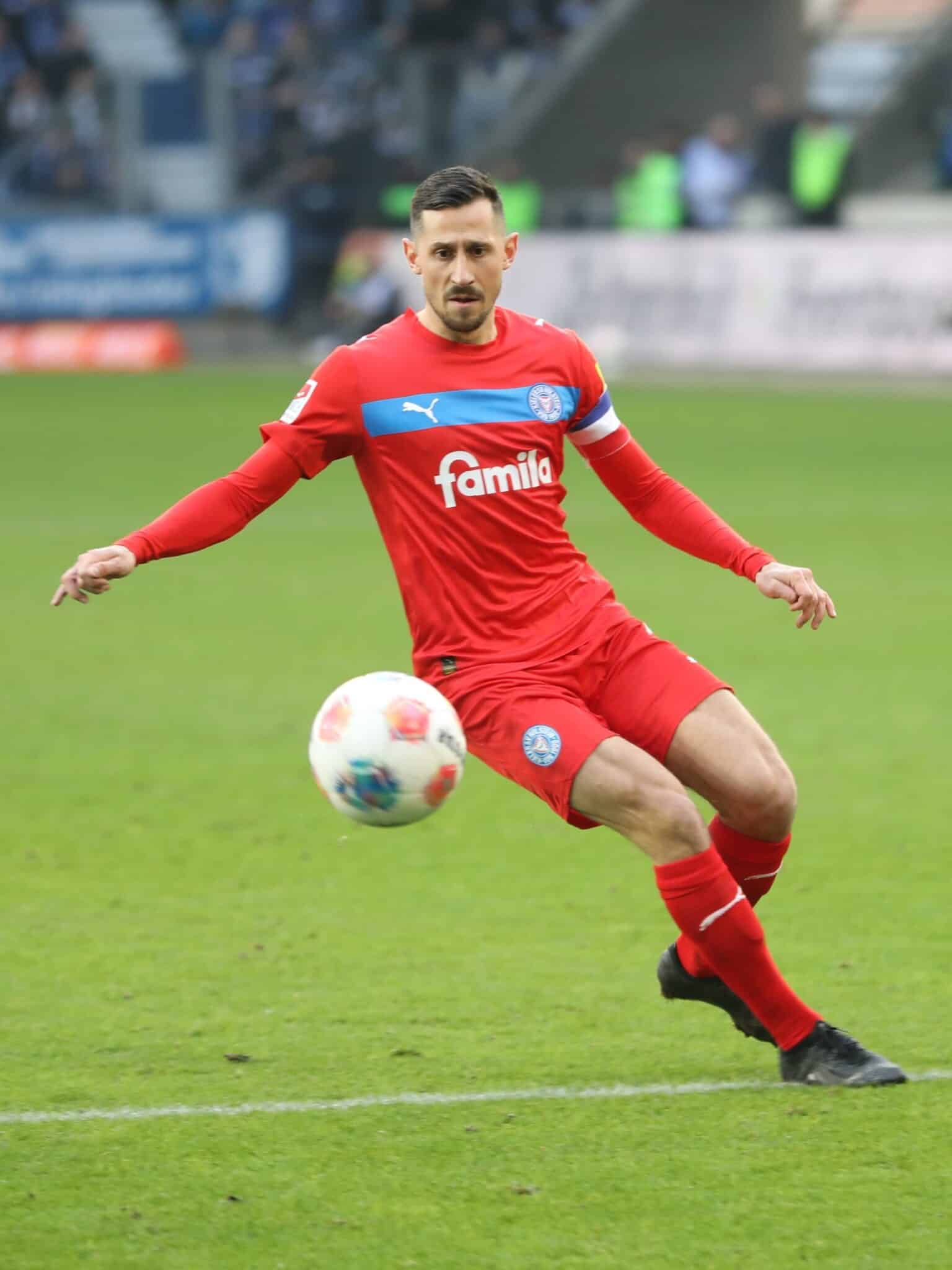 20251213 Steven Skzrybski 03