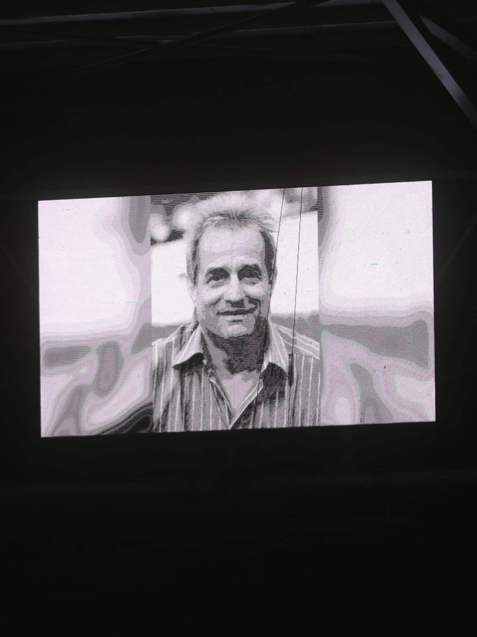 Bernd Jordt war einer der besten Störche der letzten 50 Jahre. Am Samstag wurde er im Holstein-Stadion verabschiedet. Bernie, wir werden Dich nie vergessen! 🕊️