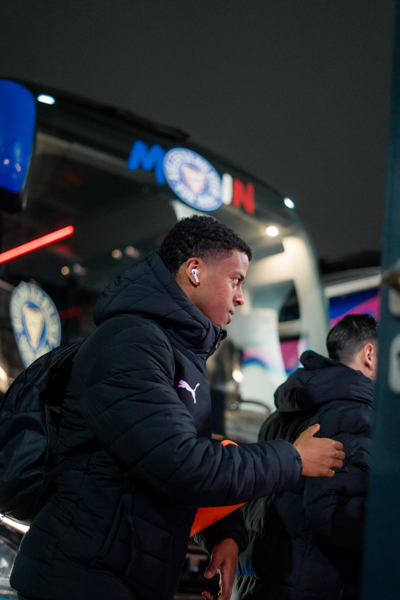 Nach langer Verletzungspause war Andu Kelati gegen Dynamo Dresden wieder im Kader unserer Störche – welcome back, Andu! 👋🏻