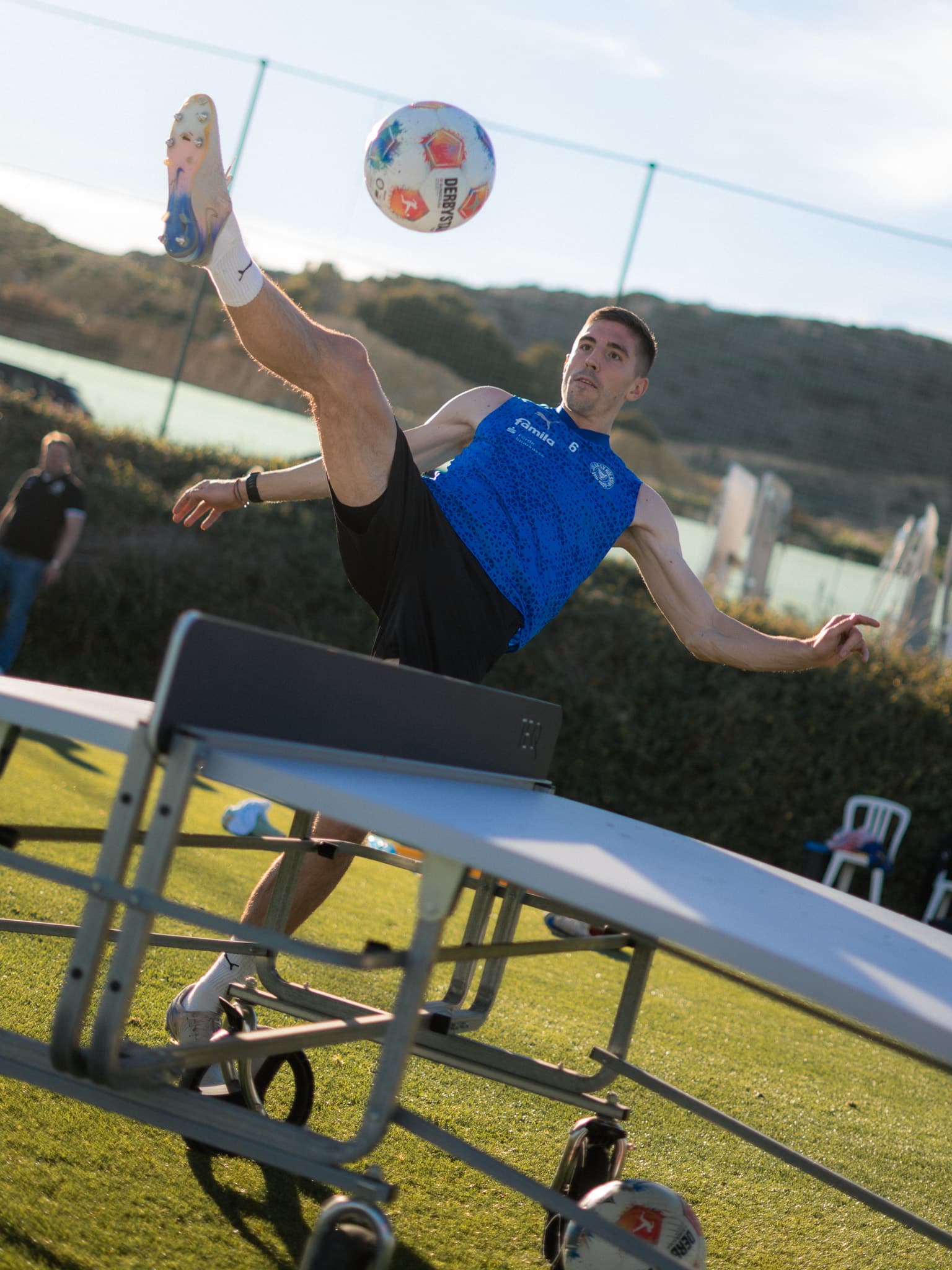Marko Ivezić sorgte nach dem Training gemeinsam mit David Zec, Marcel Engelhardt und Ivan Nekić für reichlich Spannung an der Teq-Ball-Platte. ⚡