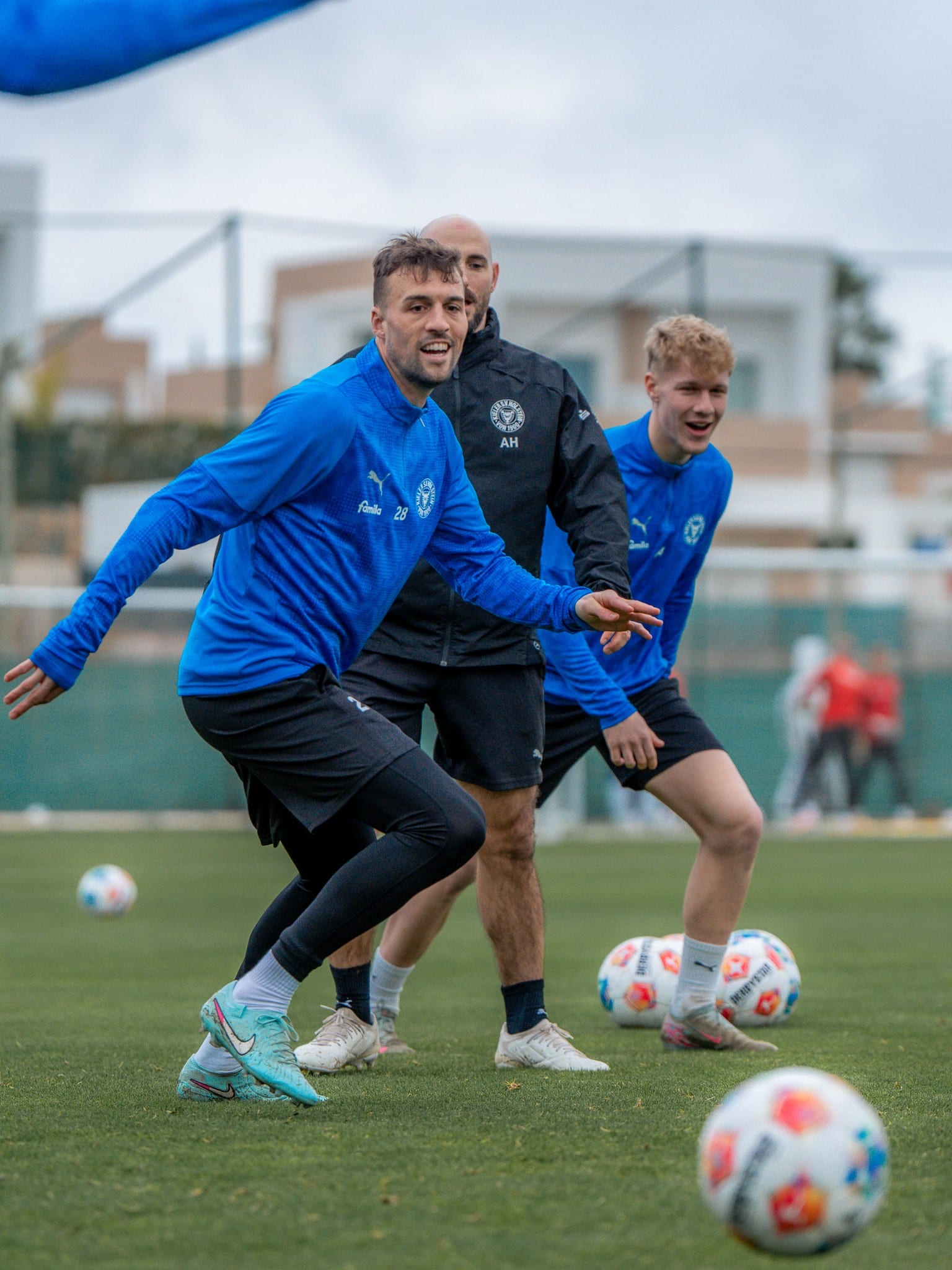 So schnell kann es gehen: Bereits am zweiten Tag nach seiner Rückkehr zu unserer KSV ging es für Jonas Meffert mit ins Trainingslager nach Spanien. Welcome back!