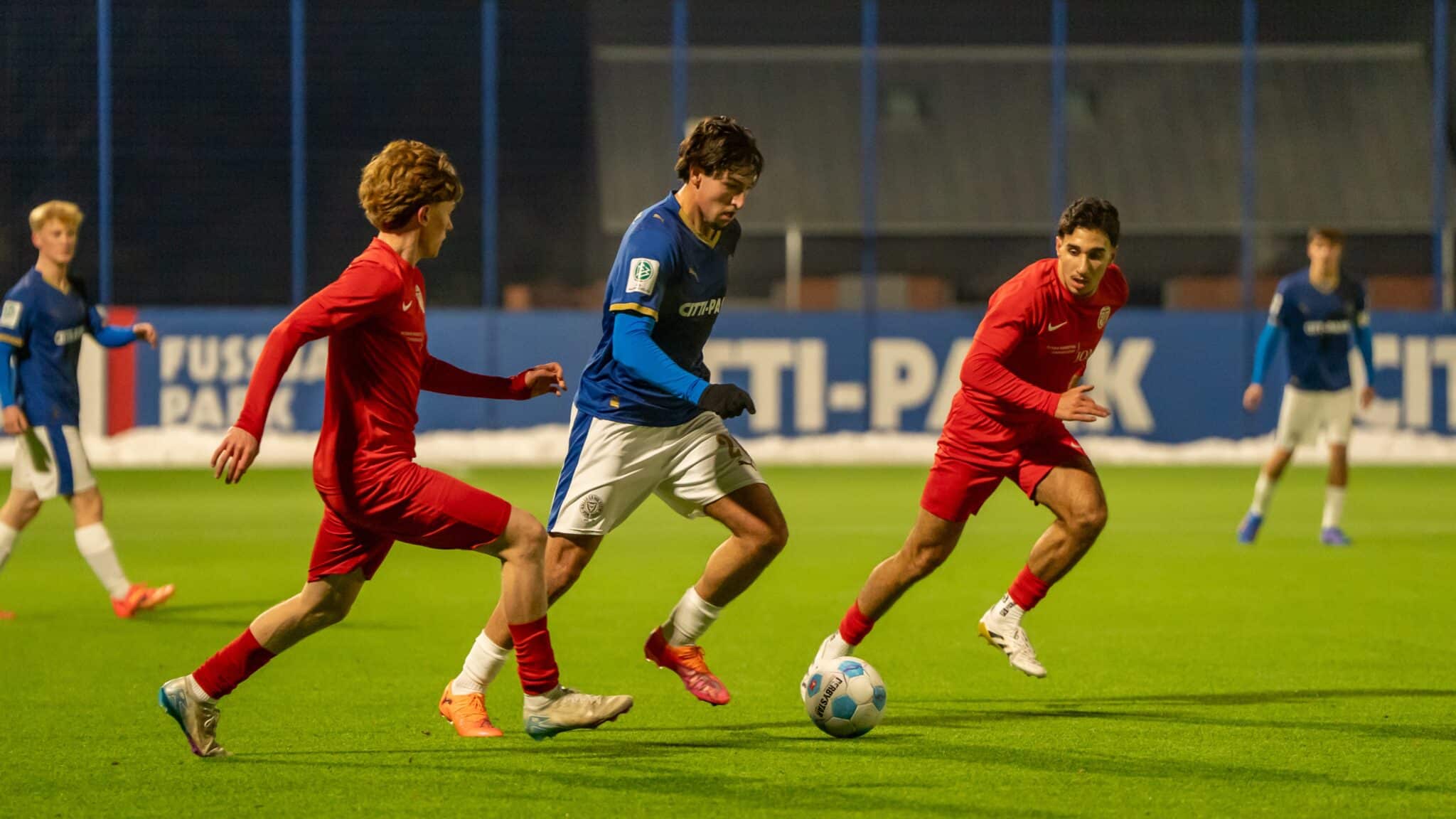 BVB wartet: U17 und U19 starten in die Hauptrunde