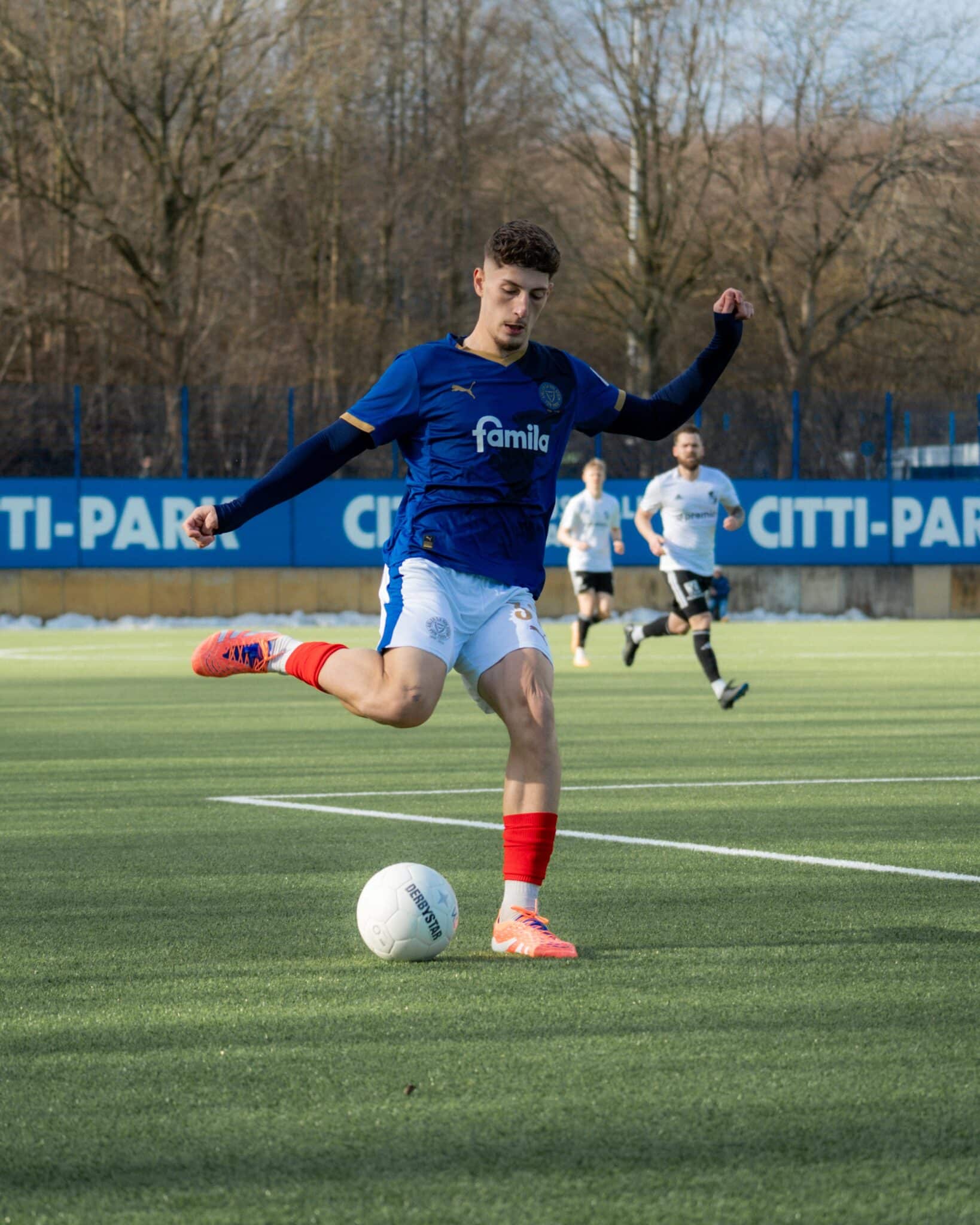 Hamza Muqaj hat sich am vergangenen Wochenende im Spiel der U23 gegen den Heider SV eine Knieverletzung zugezogen und wird unseren Störchen damit in den nächsten Wochen fehlen. Wir wünschen dir eine schnelle und gute Genesung, lieber Hamza! 🍀