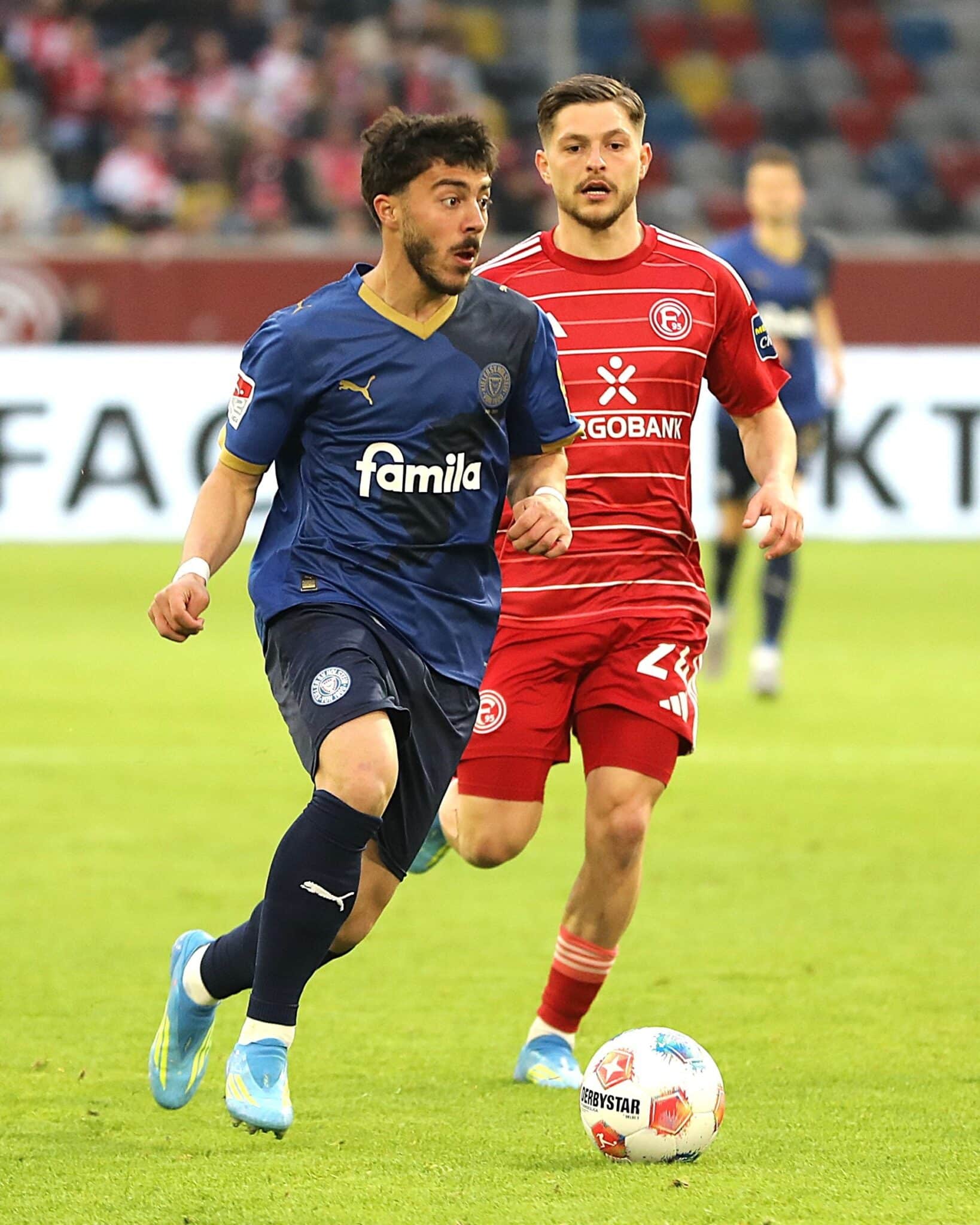 20260410 Umut Tohumcu in Düsseldorf 02