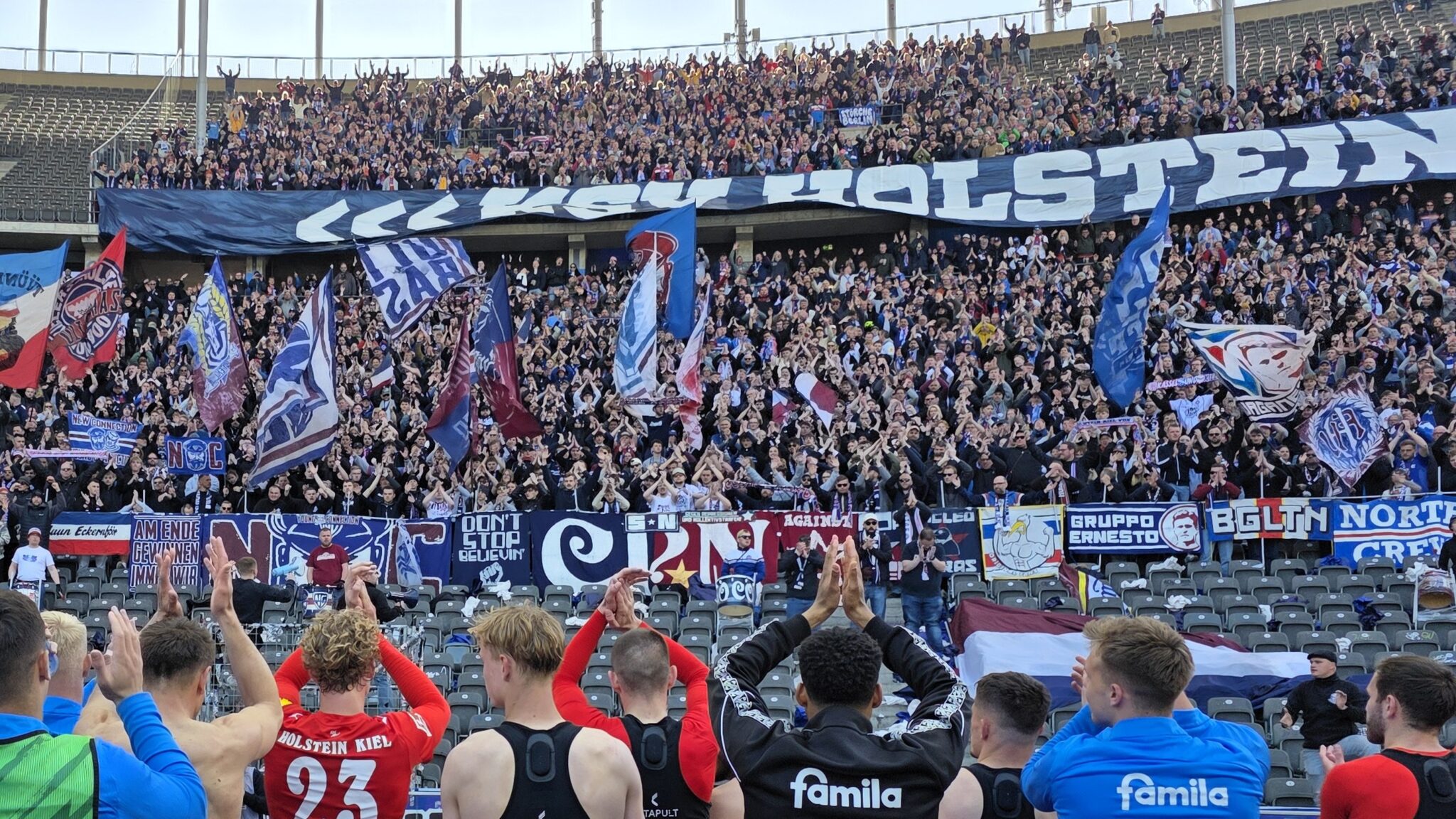 Kieler Saisonrekord: Über 4.000 Schlachtenbummler in Berlin