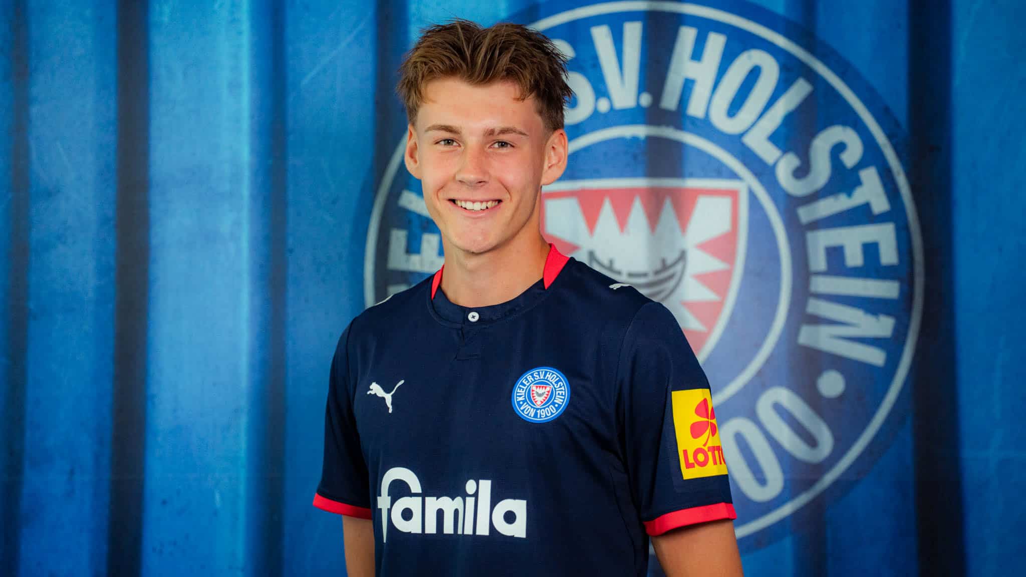 Bild zum Artikel: U23-Spieler Maximilian Apelt unterschreibt langfristigen Vertrag bei der KSV