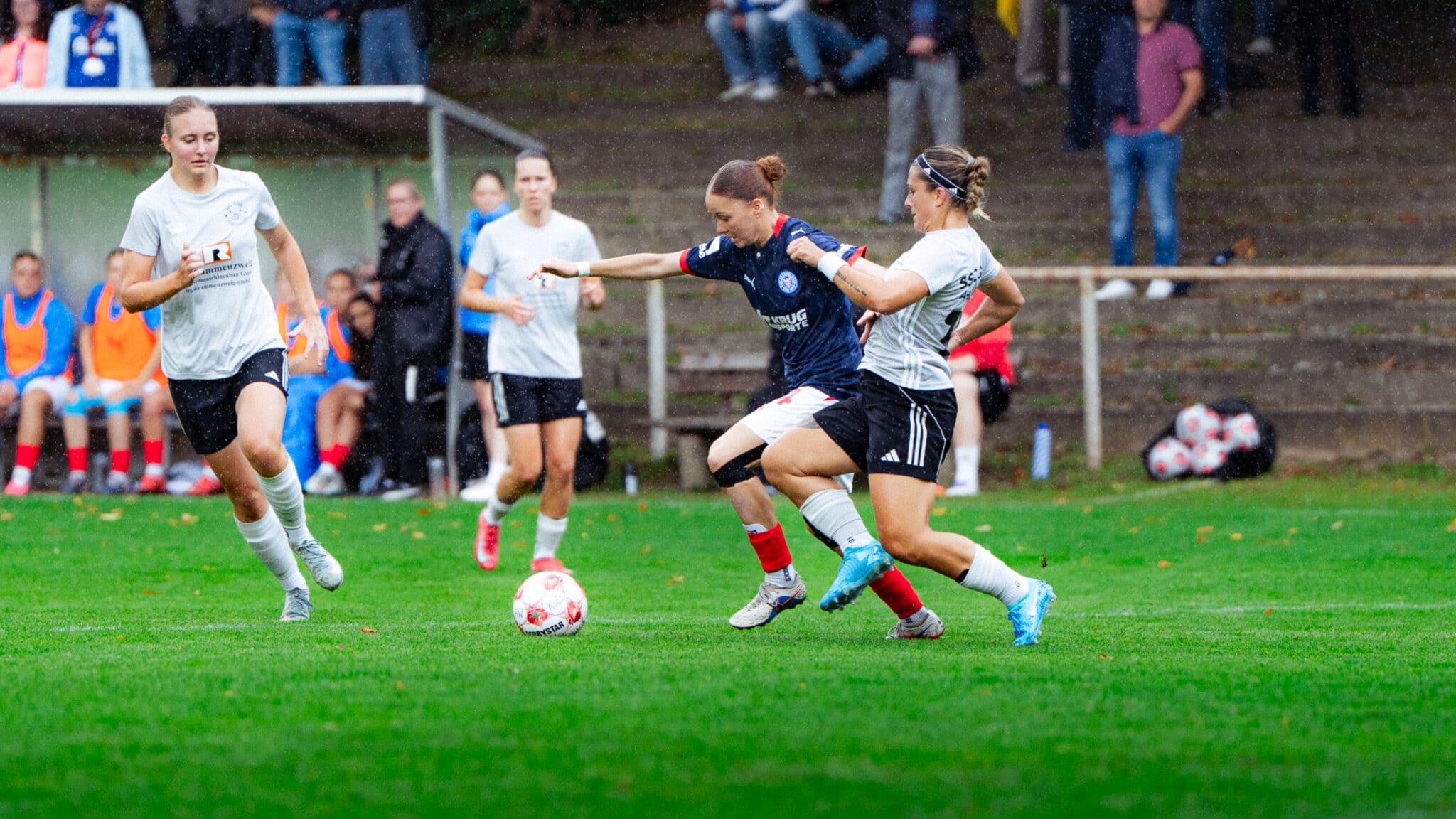 Bild zum Artikel: Ligaauftakt geglückt: Women feiern ersten Heimsieg der Saison