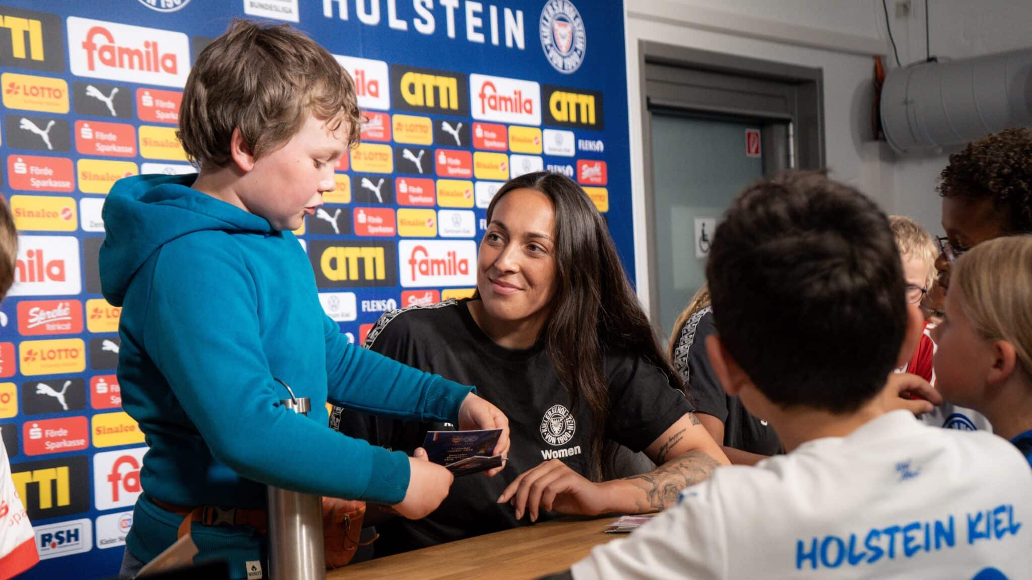 Bild zum Artikel: Kids-Club-PK mit Lela Naward & Sammy Carone: Jetzt anmelden! 