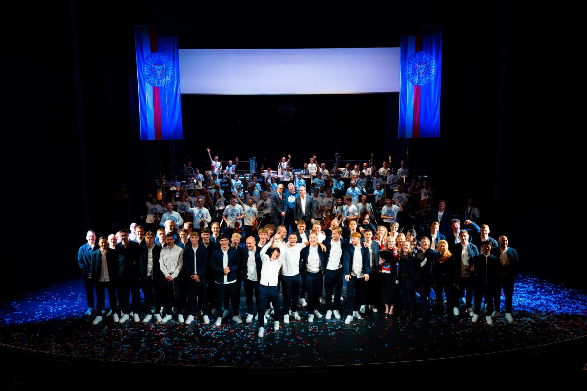 Holstein Kiel Gala des Theater Kiel in Zusammenarbeit mit der KSV Holstein von 1900 e.V. zum 125. Vereinsgeburtstag im Opernhaus Kiel