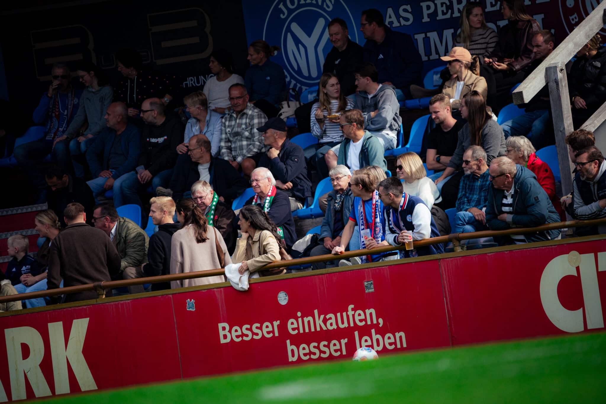 Heimspiel der KSV Holstein U23 vs. MTSV Hohenwestedt in der Flens Oberliga Schleswig-Holstein