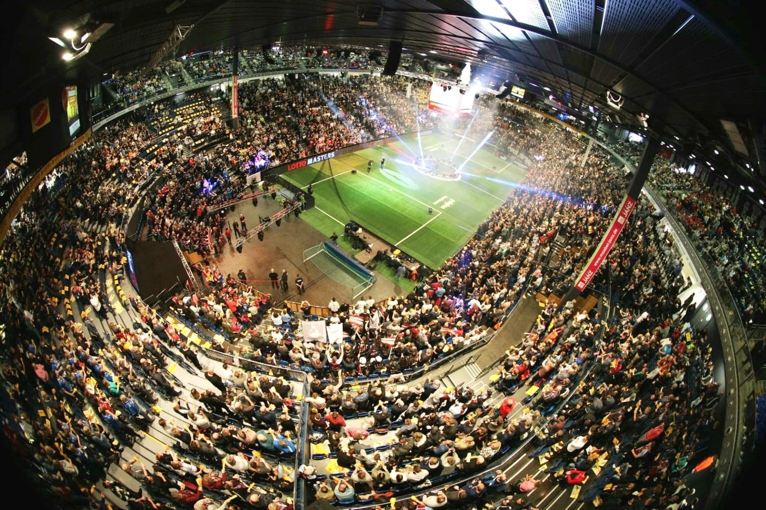 20200111 Die restlos ausverkaufte Kieler Sparkassen Arena beim Lotto Masters