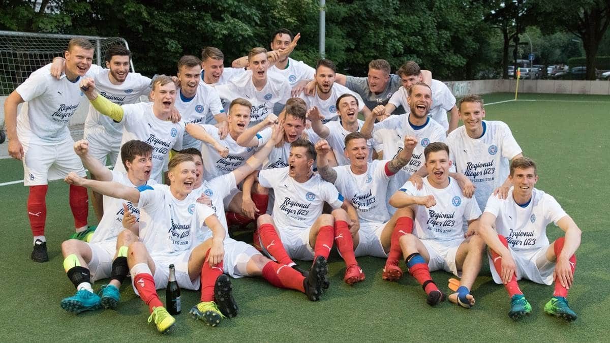 Am 30 Mai 2018 feierte unsere U23 den Aufstieg in die Regionalliga Nord