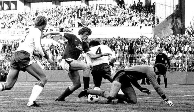 Im August 1978 feierte Holstein gegen Westfalia Herne den allerersten von nun 100 Zweitliga Siegen