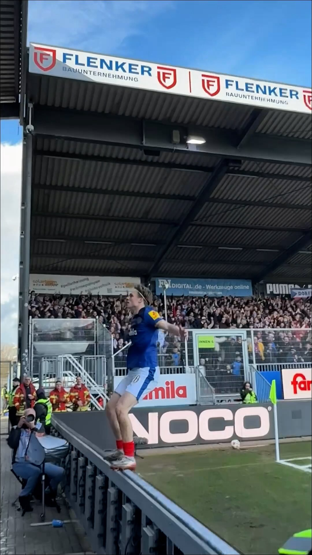 Instagram Video Thumbnail 1